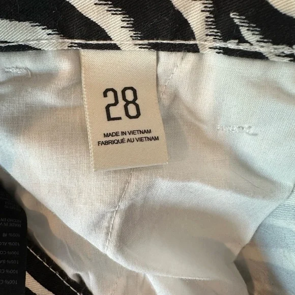 BDG High-Rise Zebra Print Wide-Leg Pants - Black & White - Picture 6 of 6